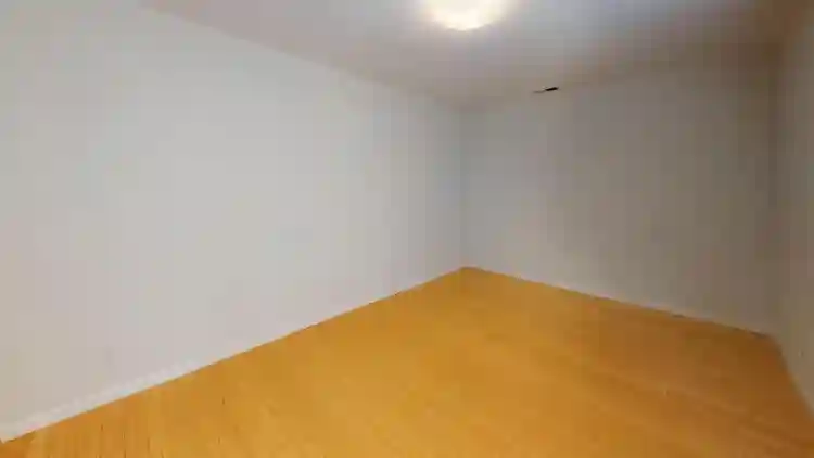 1 BR in Oakland