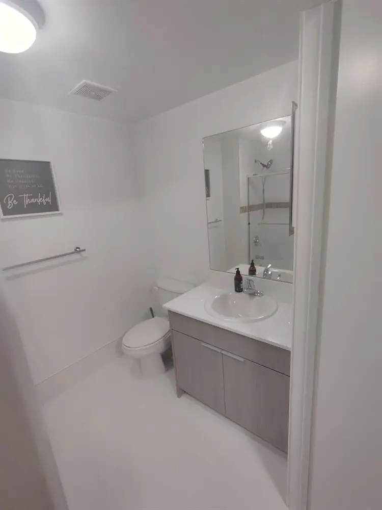 Master bedroom with bath $1250