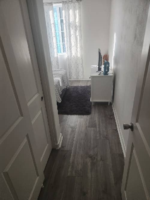 Easy to settle in and has amenities