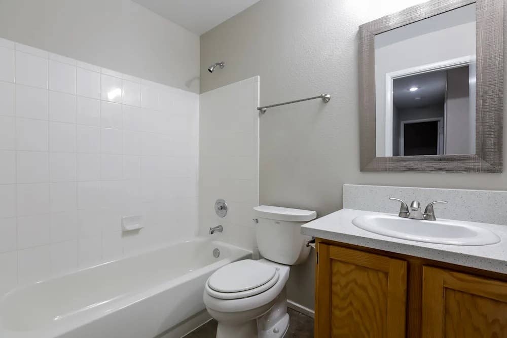 New Privatre Room Ready For Rent