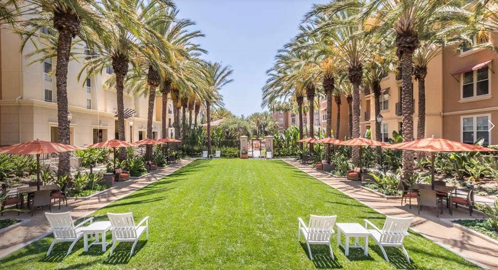 Looking for a Roommate in Irvine🏠