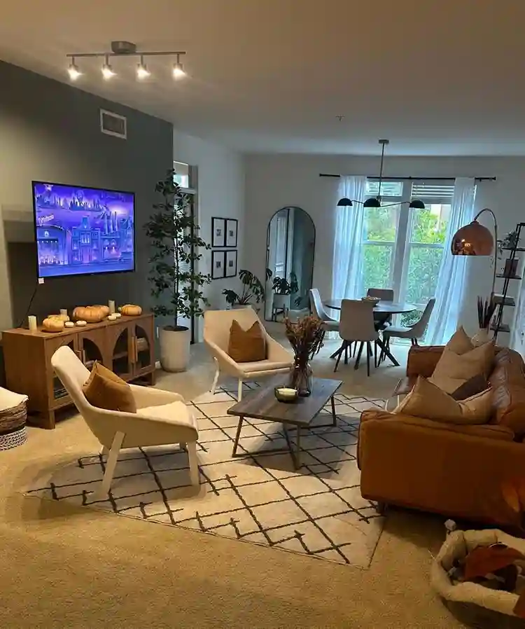 Looking for a Roommate in Irvine🏠