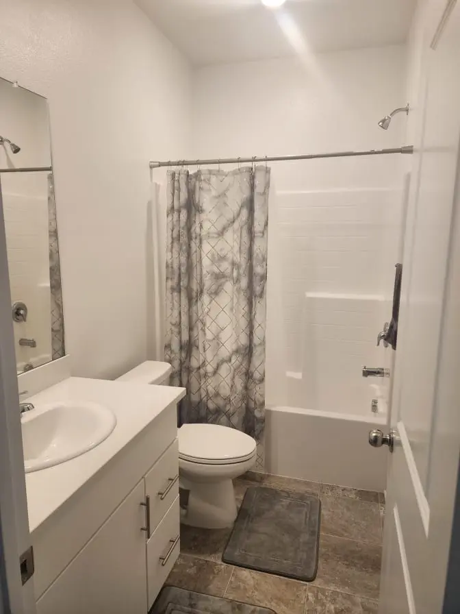 Menifee Lakes room for rent