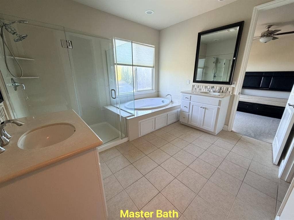 Nr Santana Row _ Master Bed & Bath