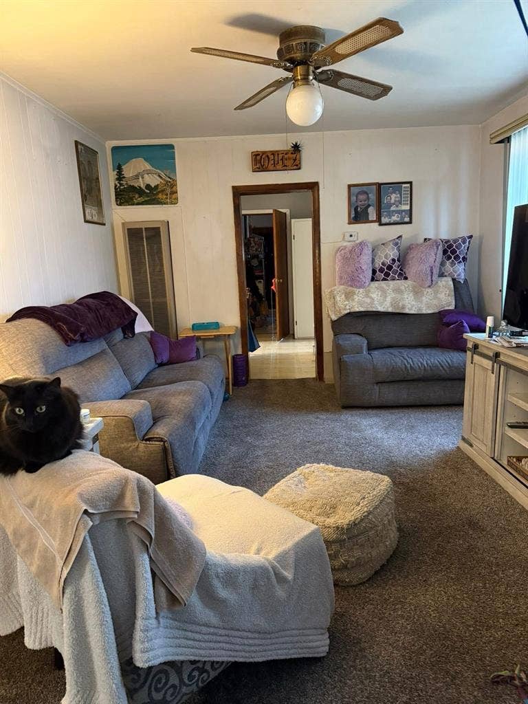 2 rooms available