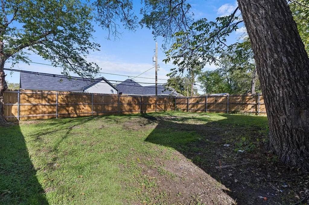 2 BR in Fort Worth