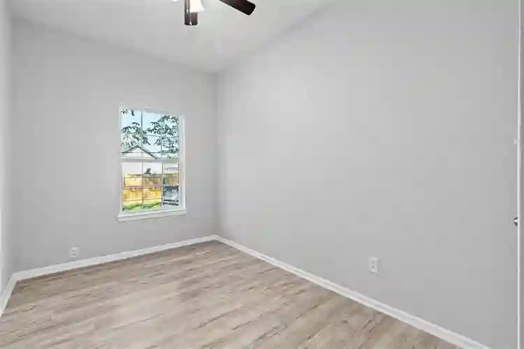 2 BR in Fort Worth