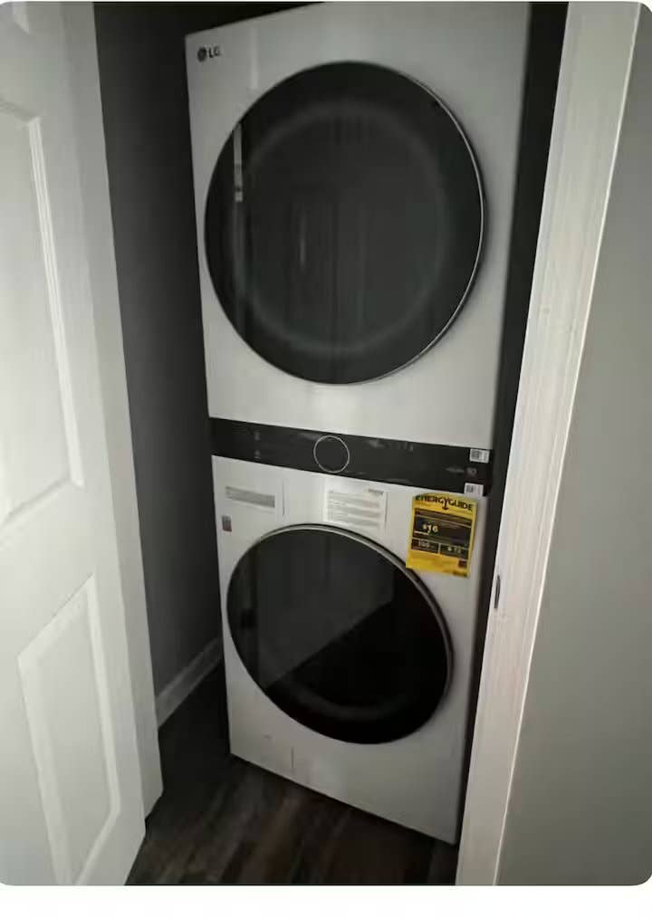 3 BR in Forest Park