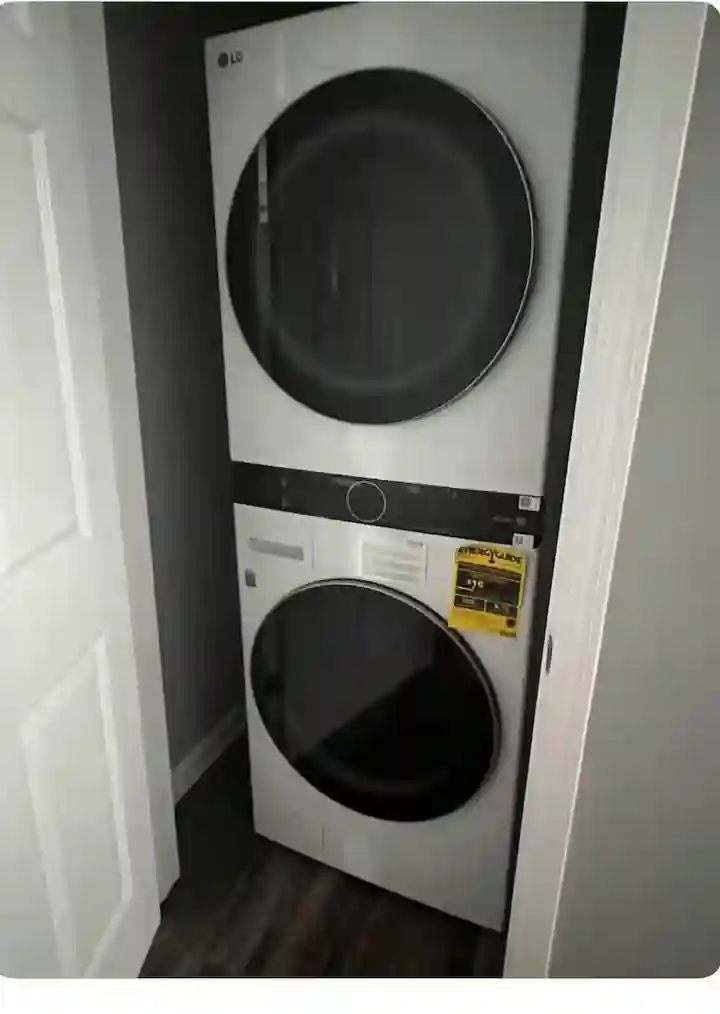 3 BR in Forest Park