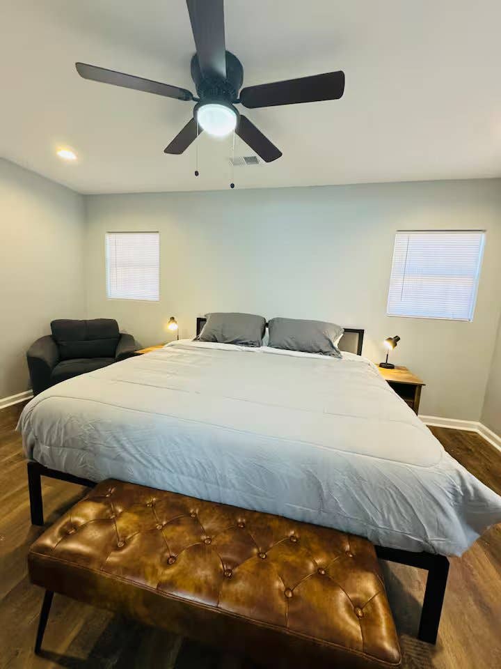 3 BR in Forest Park