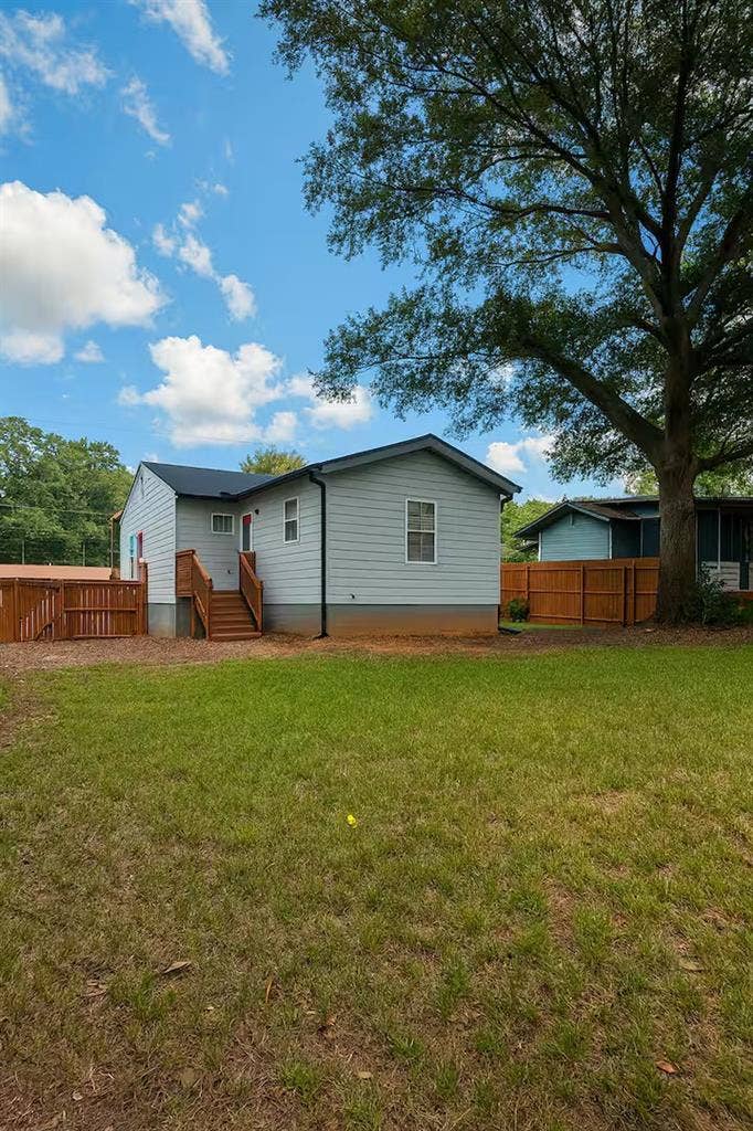 3 BR in Forest Park