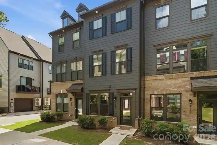 3 BR in Charlotte