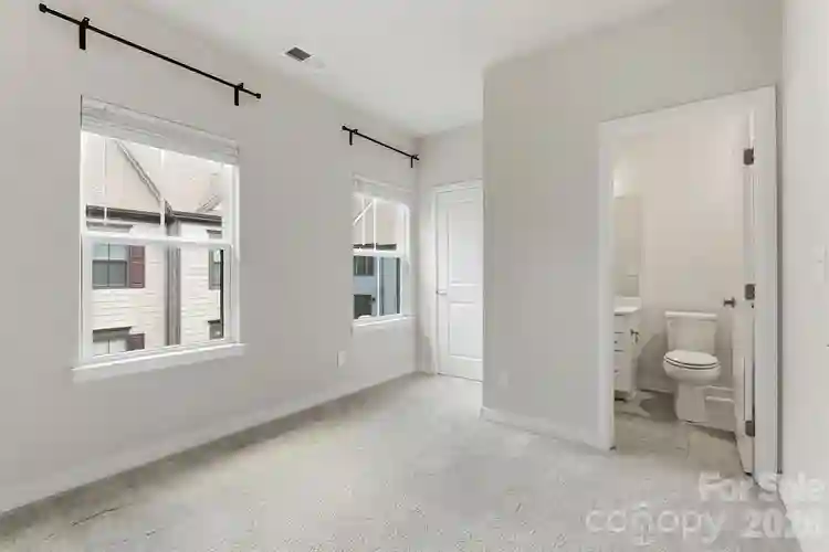 3 BR in Charlotte