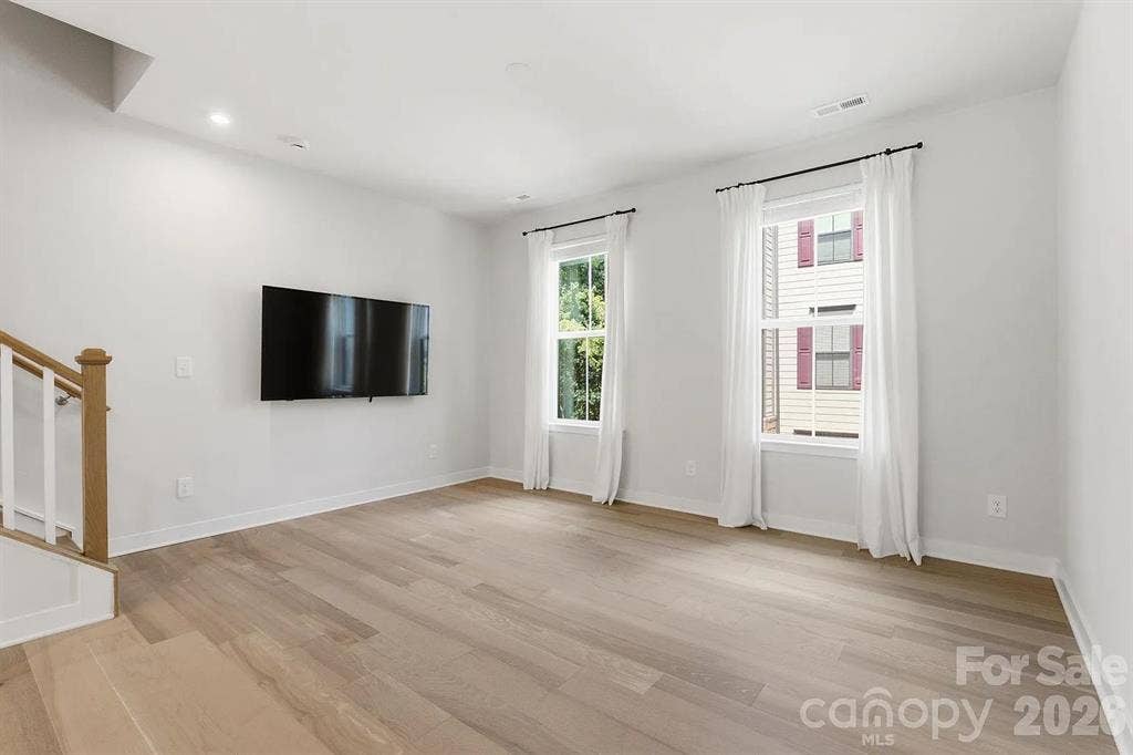 3 BR in Charlotte