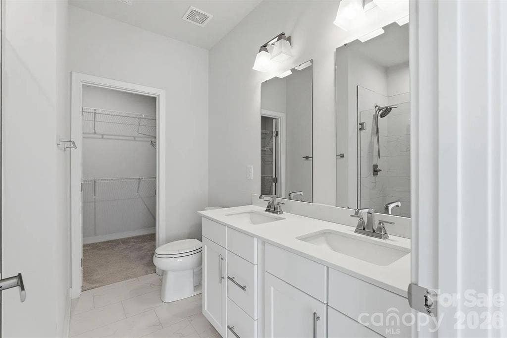 3 BR in Charlotte