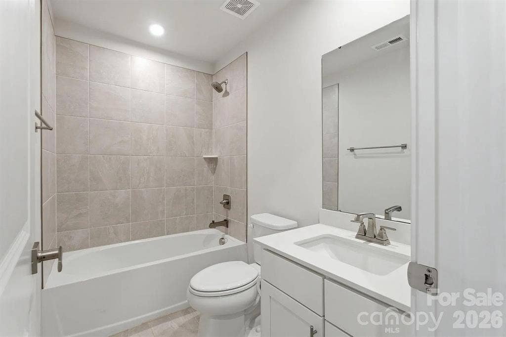 3 BR in Charlotte