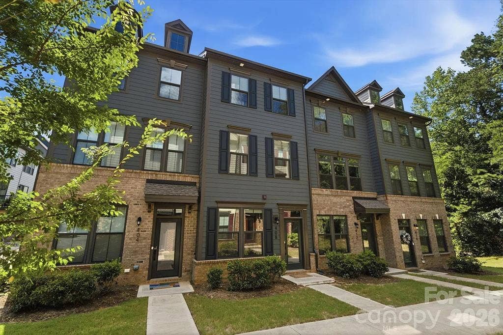3 BR in Charlotte