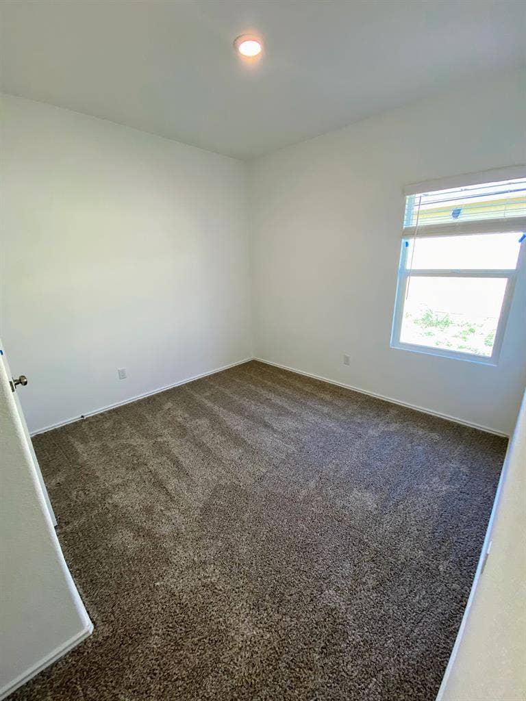 3 BR in Maxwell