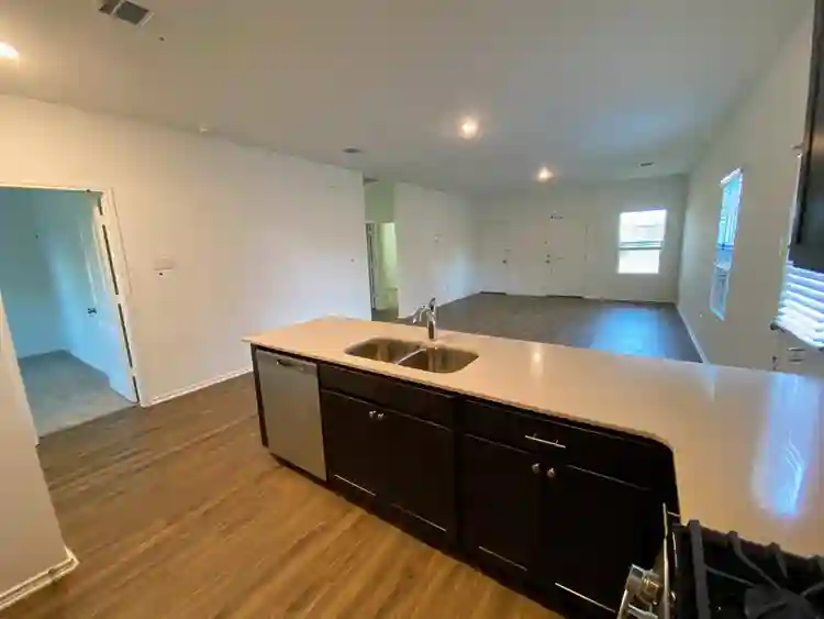 3 BR in Maxwell