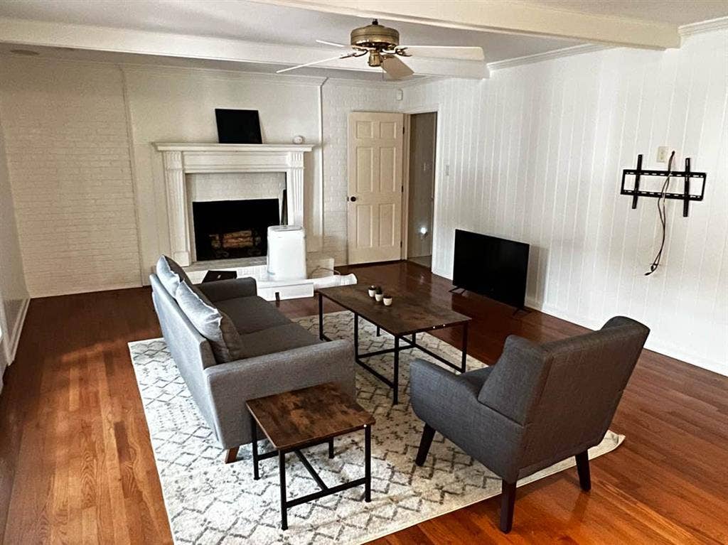 4 BR in Cary