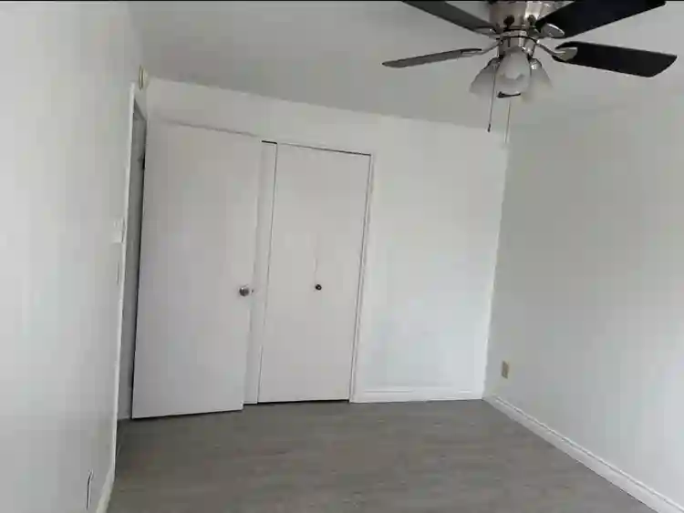 McMinnville room for rent
