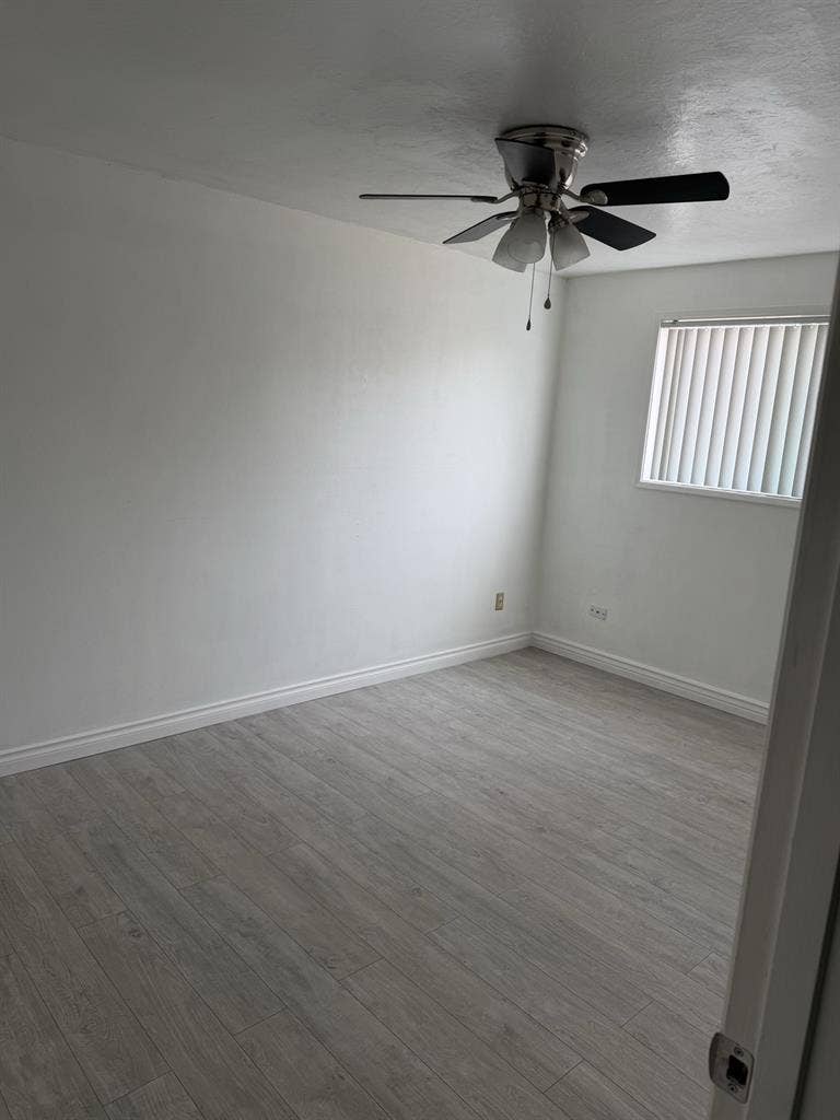 McMinnville room for rent