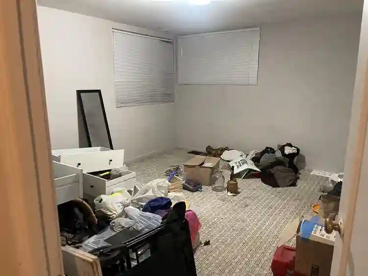Seeking 4 new roommates!