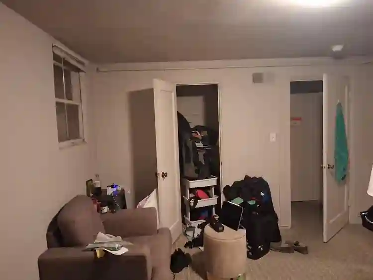 Seeking 4 new roommates!