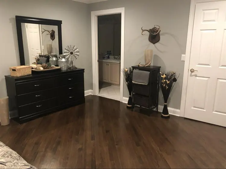 Furnished large bedroom