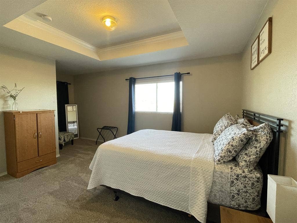 Private Room - All Bills Paid