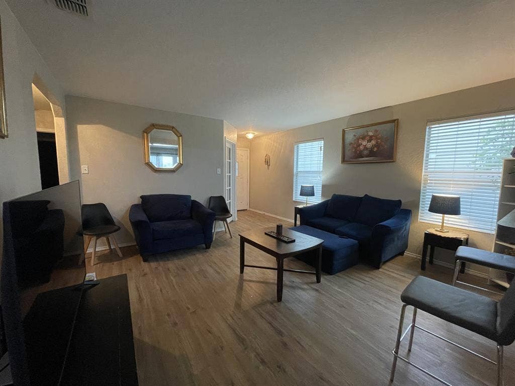 Private Room - All Bills Paid