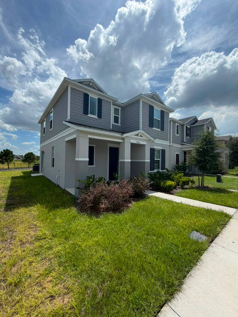 Room for Rent – Davenport, FL 🏡✨