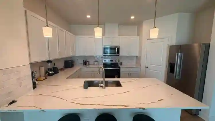 Room for Rent – Davenport, FL 🏡✨