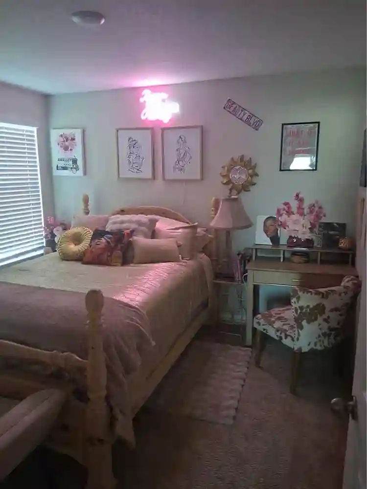 I’m renting 2 rooms in my 5 bedroom