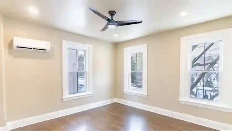Looking for a female roommate!