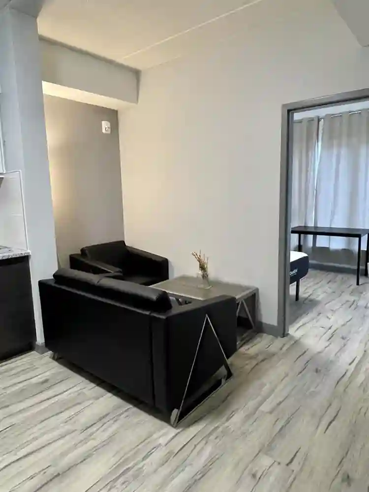 One room available for rent