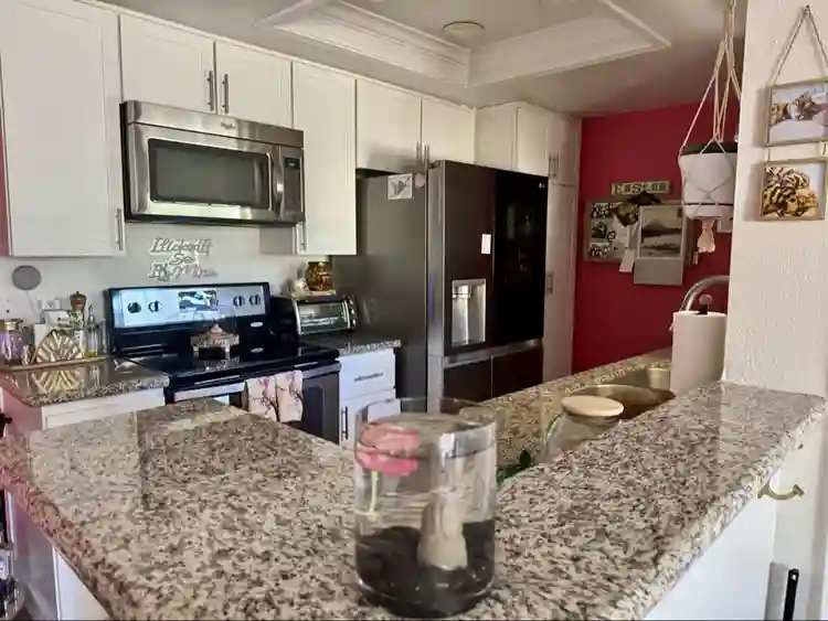 Master Bedroom w/Resort Amenities