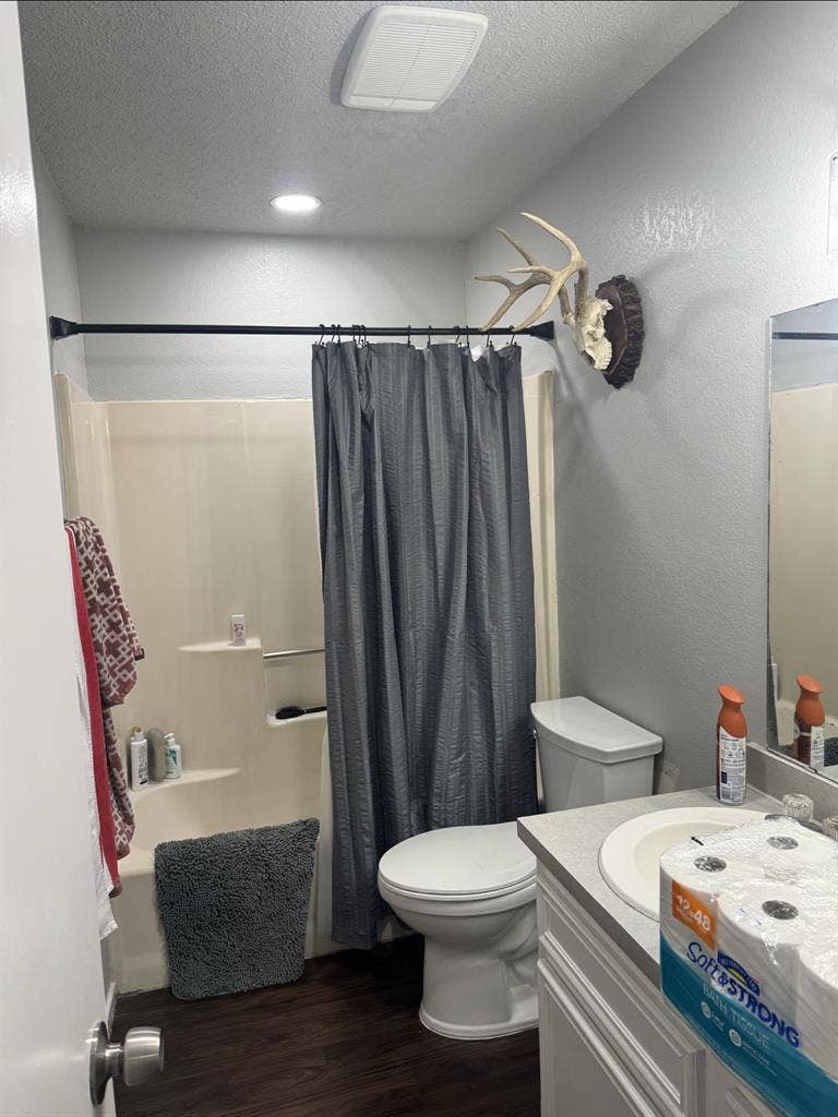 Room for rent college students.
