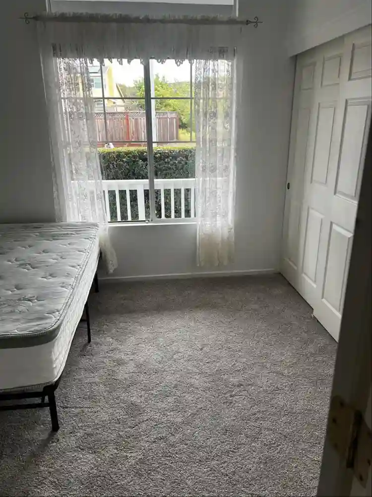 Newer house in good neighborhood