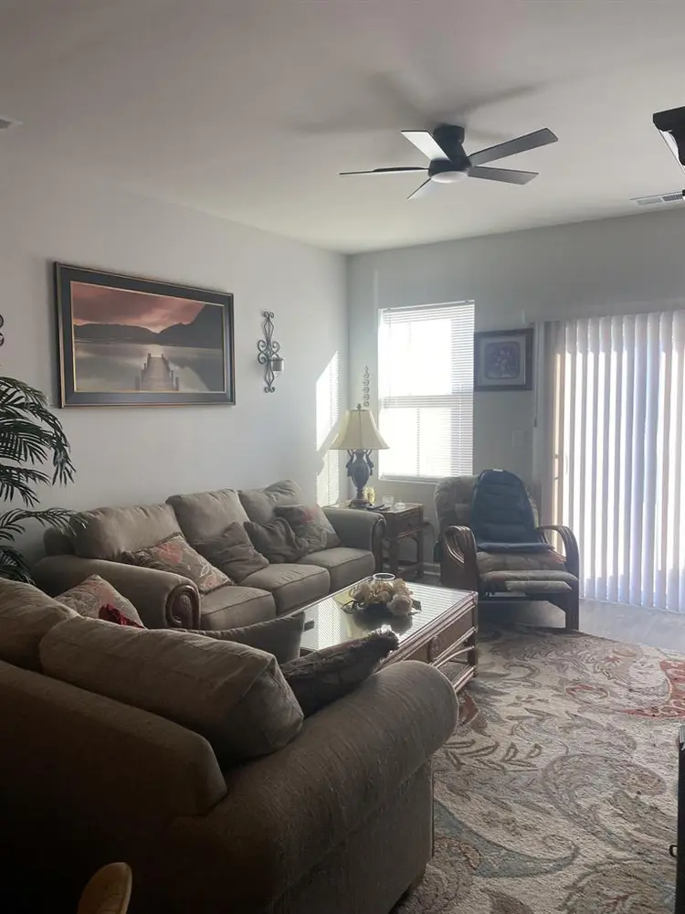 Private Upstairs Bed/Bath Furnished