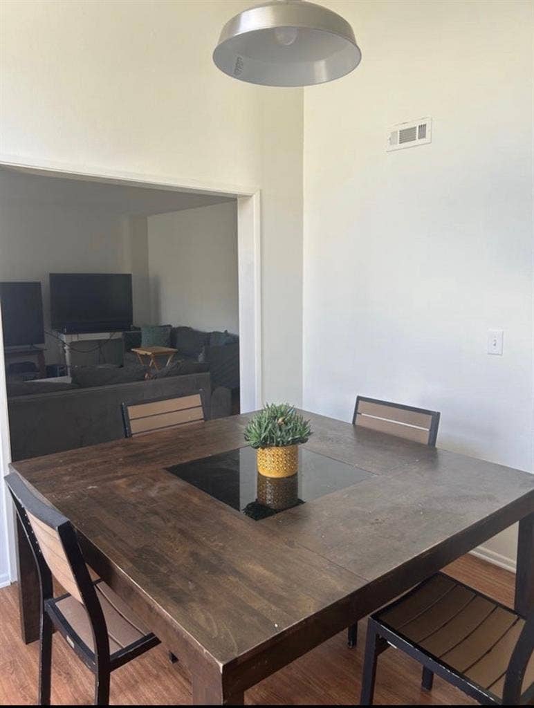 Room w/ walk-in closet + garage
