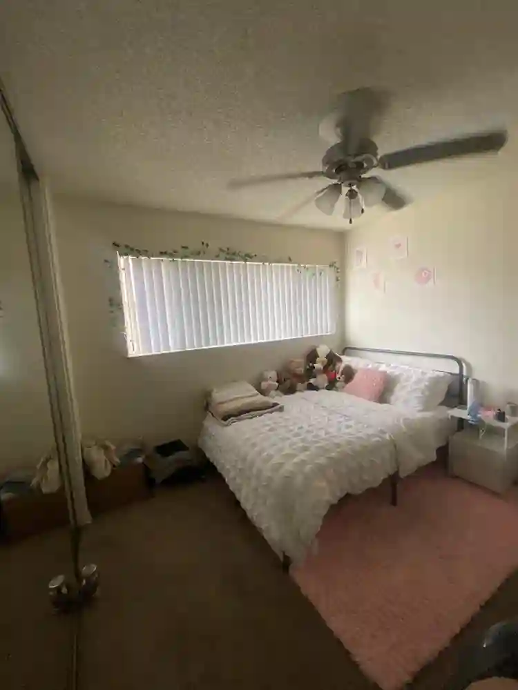 LEASE TAKEOVER FOR MY BEDROOM