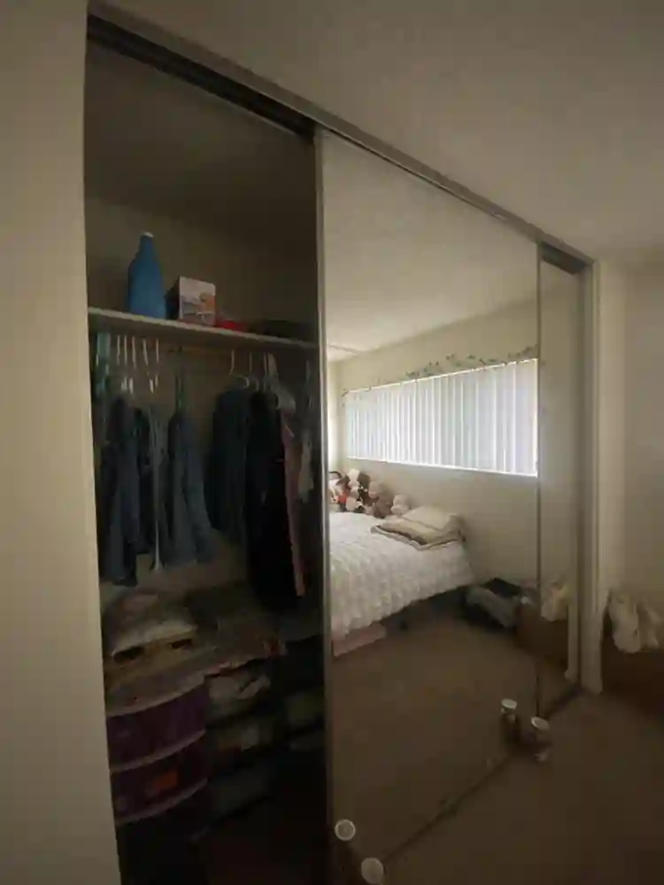 LEASE TAKEOVER FOR MY BEDROOM