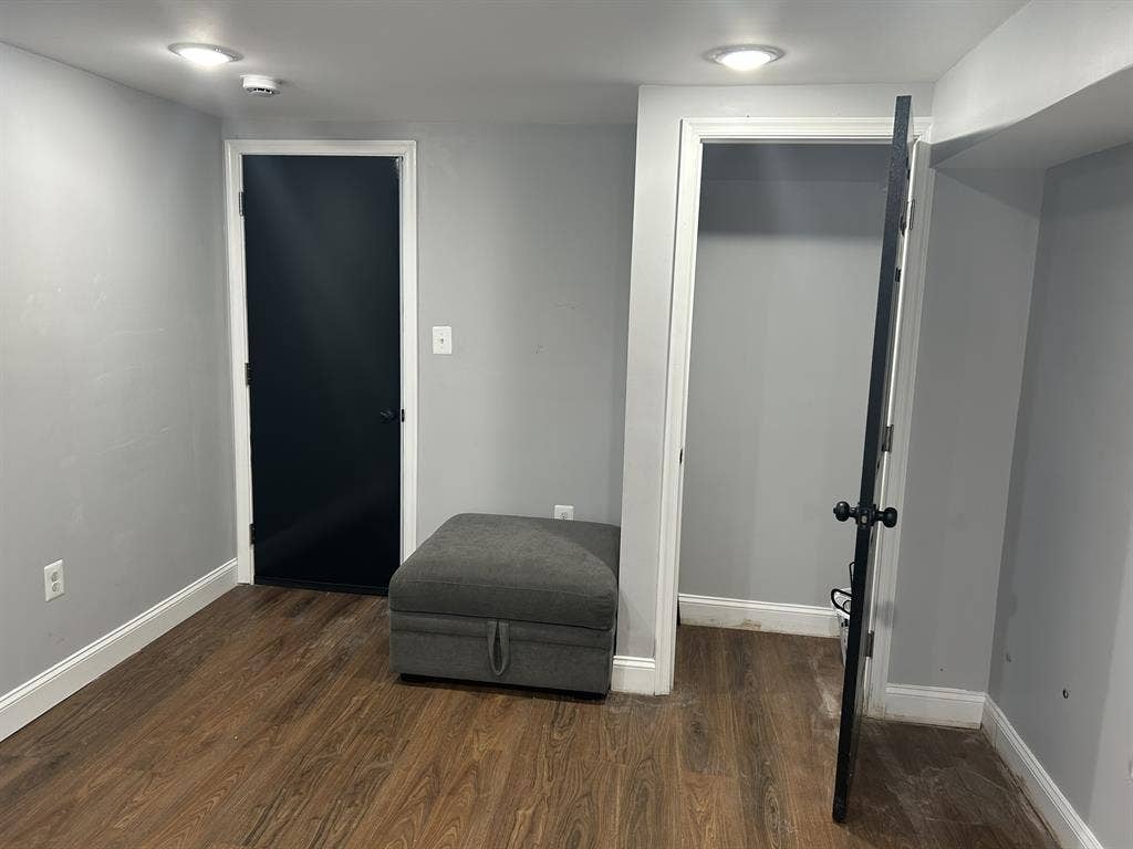 ETL ROOM AVAILABLE