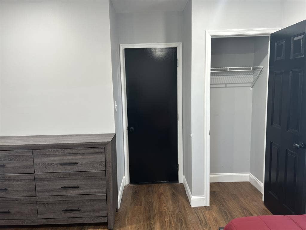 ETL ROOM AVAILABLE