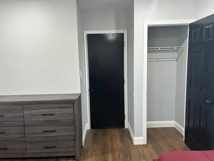 ETL ROOM AVAILABLE