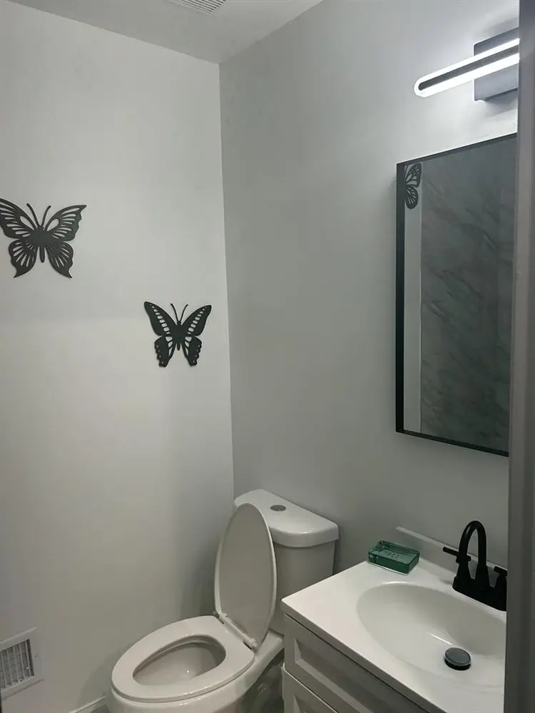 ETL ROOM AVAILABLE