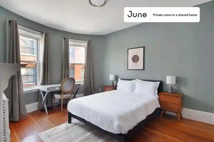 7 BR in Boston