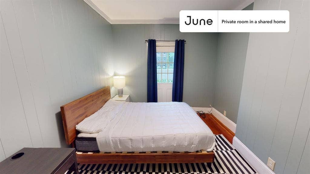 7 BR in Boston