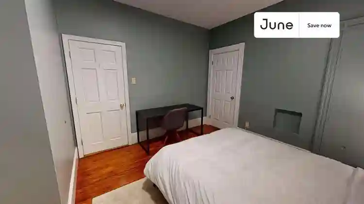7 BR in Boston